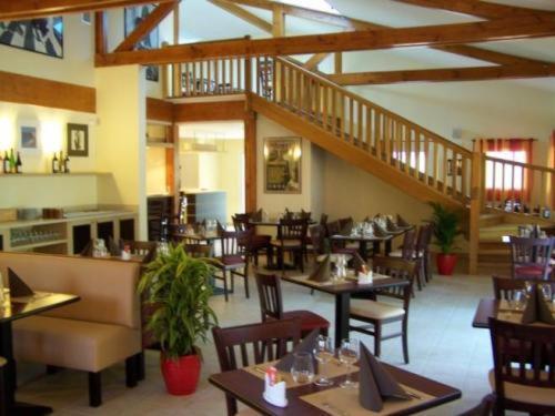 Relais Fasthotel Quimperle Luaran gambar