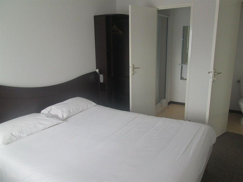 Relais Fasthotel Quimperle Luaran gambar