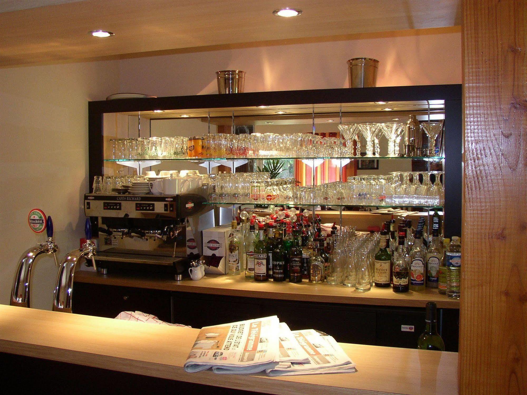 Relais Fasthotel Quimperle Luaran gambar